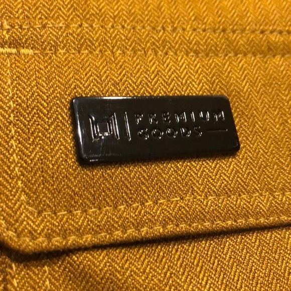 L1 Premium Goods Emma Snowboard/Ski Jacket - Picture 4 of 8